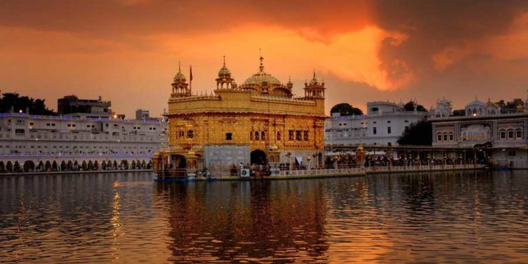 Return historical material removed from the Golden Temple during Operation Bluestar: Punjab CM