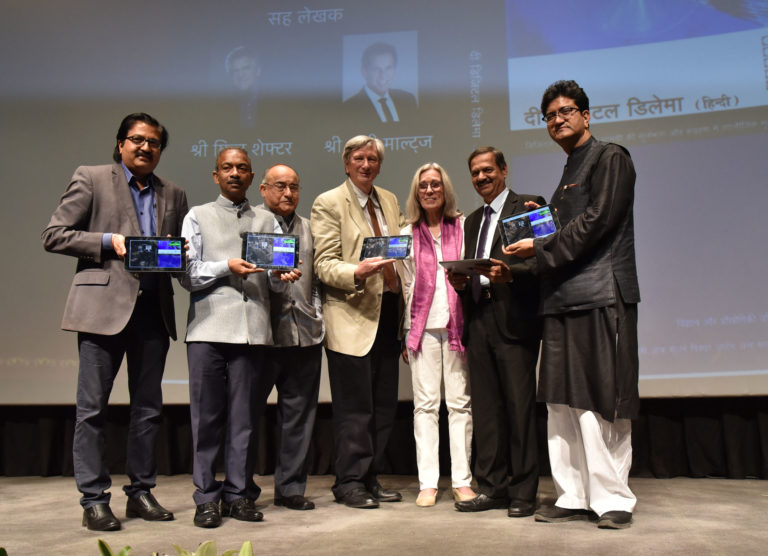 Oscar Academy President John Bailey launches Hindi version of ‘Digital Dilemma’ by NFAI