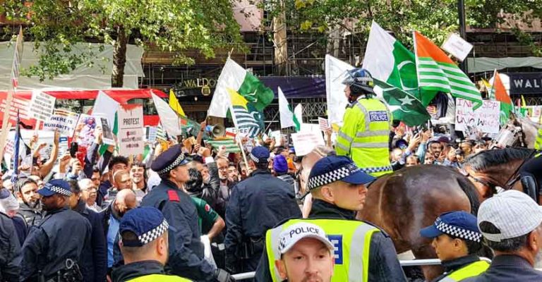 British Pakistani groups create ruckus outside Indian High Commission in London