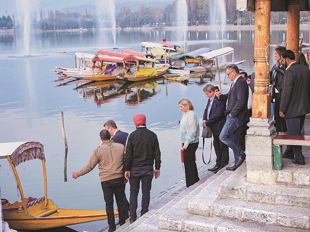 European Union (EU) delegation at the Dal Lake in Srinagar. (Photo: PTI)