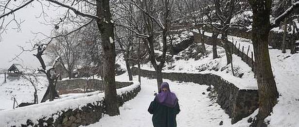 Snowfall in Kashmir. Representational Picture. (Photo: PTI)