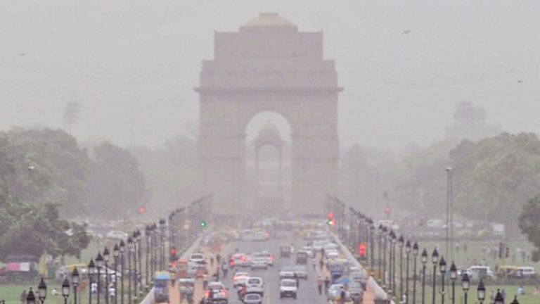 People share Clean Air Manifesto ahead of Delhi polls