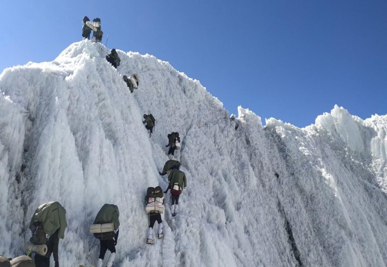 Indian soldiers on guard at the Siachen Glacier.