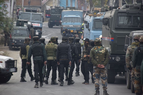 Indian security forces walk away after eliminating Hizbul Mujahideen terrorist commander Saifullah on November 2, 2020. (Photo: News Intervention)