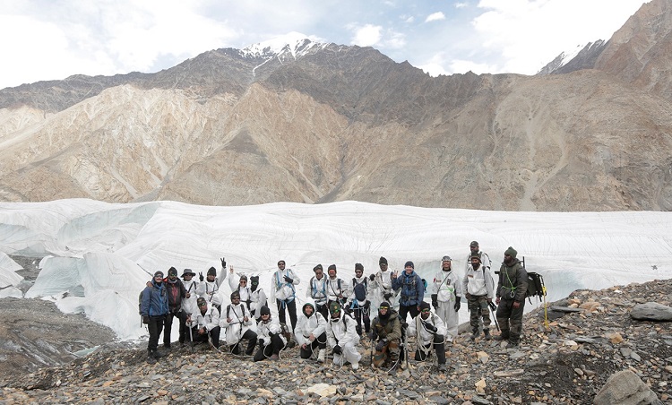 Eight Indian Army veterans (with disabilities) scaled the Siachen glacier, world's highest battlefield at 15,632 ft on September 11, 2021. This was a new world record. (Photo: ADGPI)