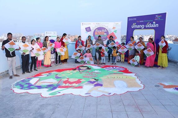 Participants of the rangoli making competition at the Azadi Ka Amrit Mahotsav celebration in Patna on Makar Sankranti. (Photo: News Intervention)