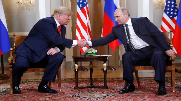 Former U.S. President Donald Trump and Vladimir Putin during one of their meets in 2018 . (File Photo: PTI)