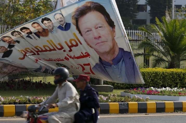 Poster of Imran Khan outside the Pakistan Assembly ( Photo: AP)