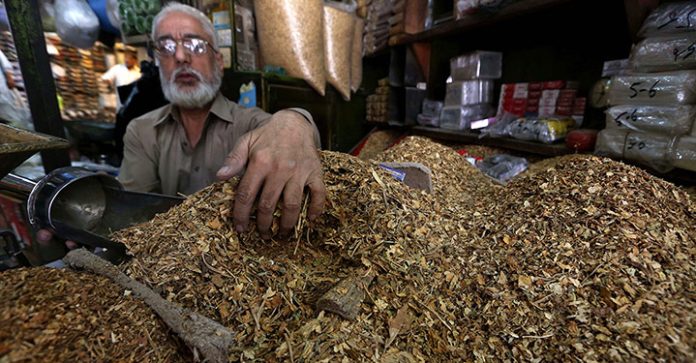 tobacco illegal sales in pakistan