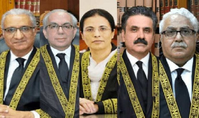 Pakistan SC bans civillian trial in military court