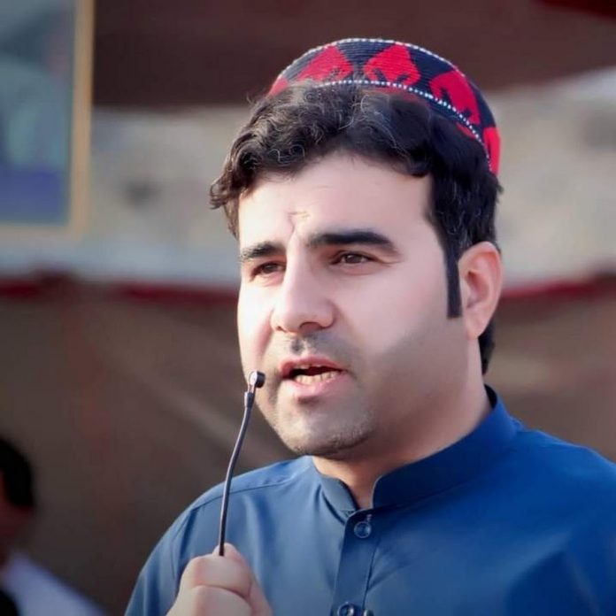 PTM joins long march rally