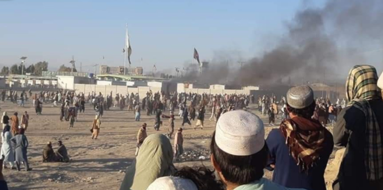 Tension escalates after the authorities disperse the sit-in protestors at Chaman border