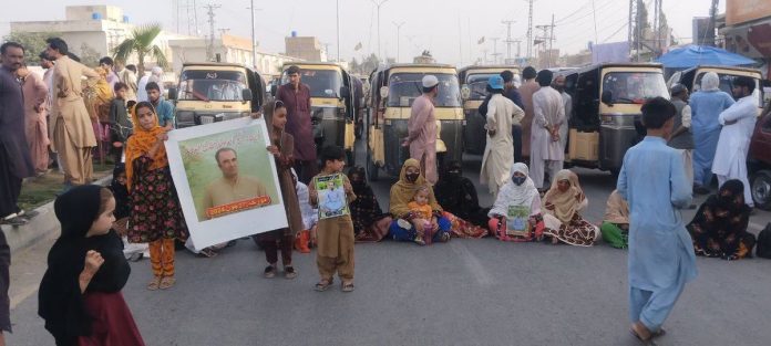 Protest continues against the non-recovery of forcibly disappeared Zaheer Baloch, negotiations with Assistant Commissioner fail