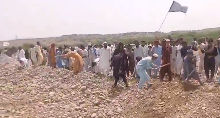 Wazir Jirga orders removal of gas pipeline in Waziristan